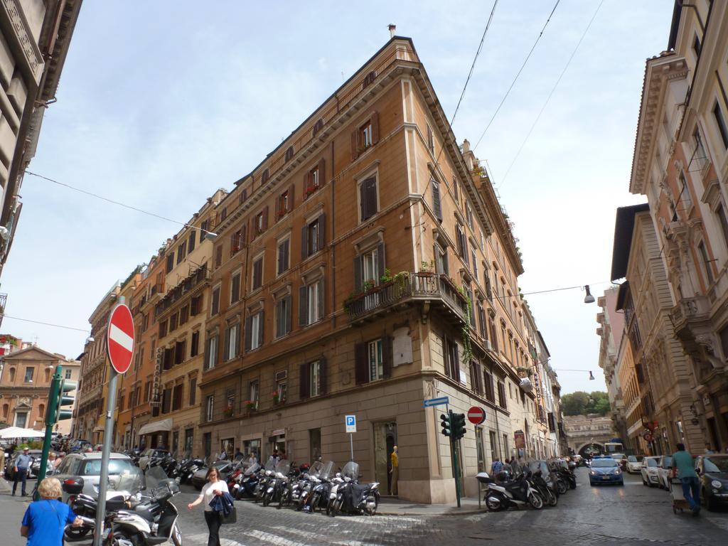 Domus Spagna Capo Le Case Roma Exterior foto